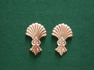 AP02 Shell Applique (Pair)