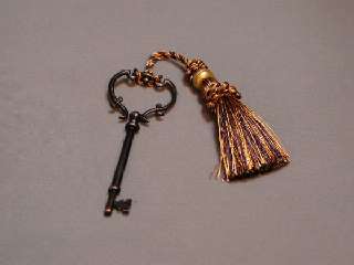 07 Navy/Gold Traditional Key Tassel