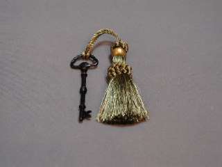 11 Sage Green Traditional Key Tassel