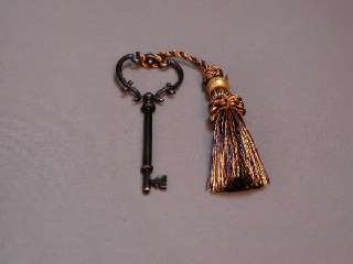 06 Black/Gold Traditional Key Tassel