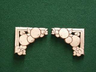 AP18 Oranges Bracket Applique (Pair).