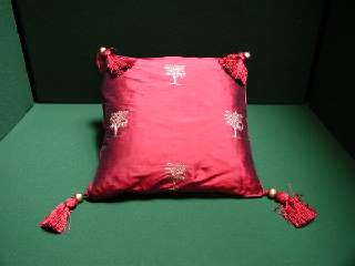 A25 Palm Tree Silk Cushion Raspberry.