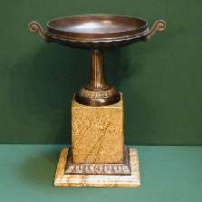 B21 Classical Roman Urn Reproduction.